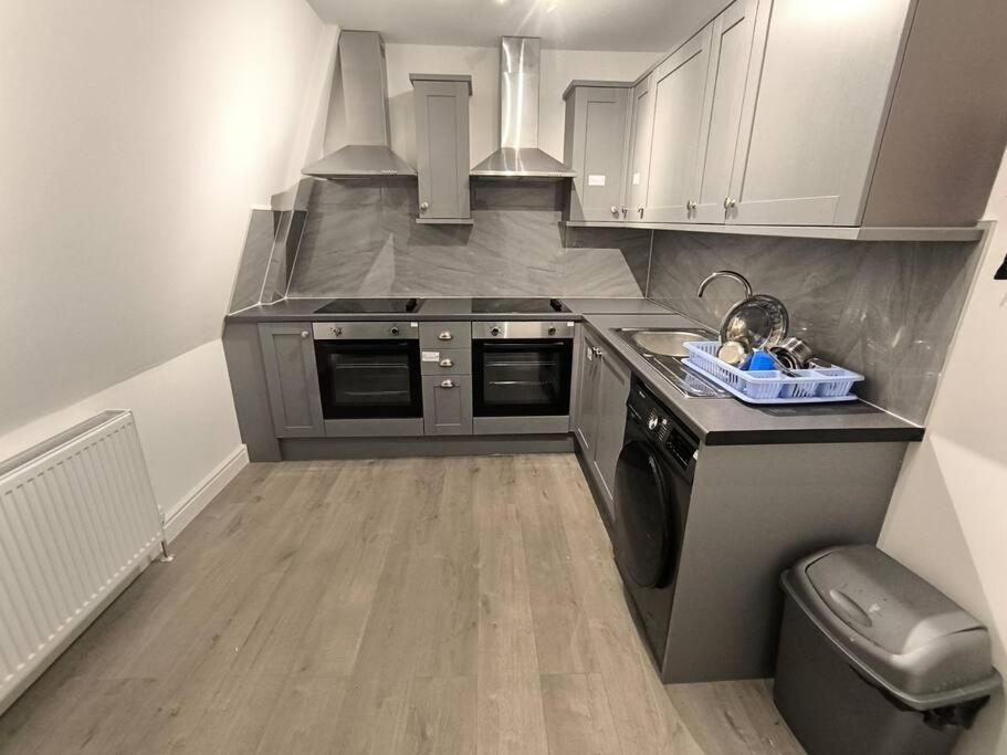 Studio Style Room, Near Tooting Broadway Station Londra Esterno foto